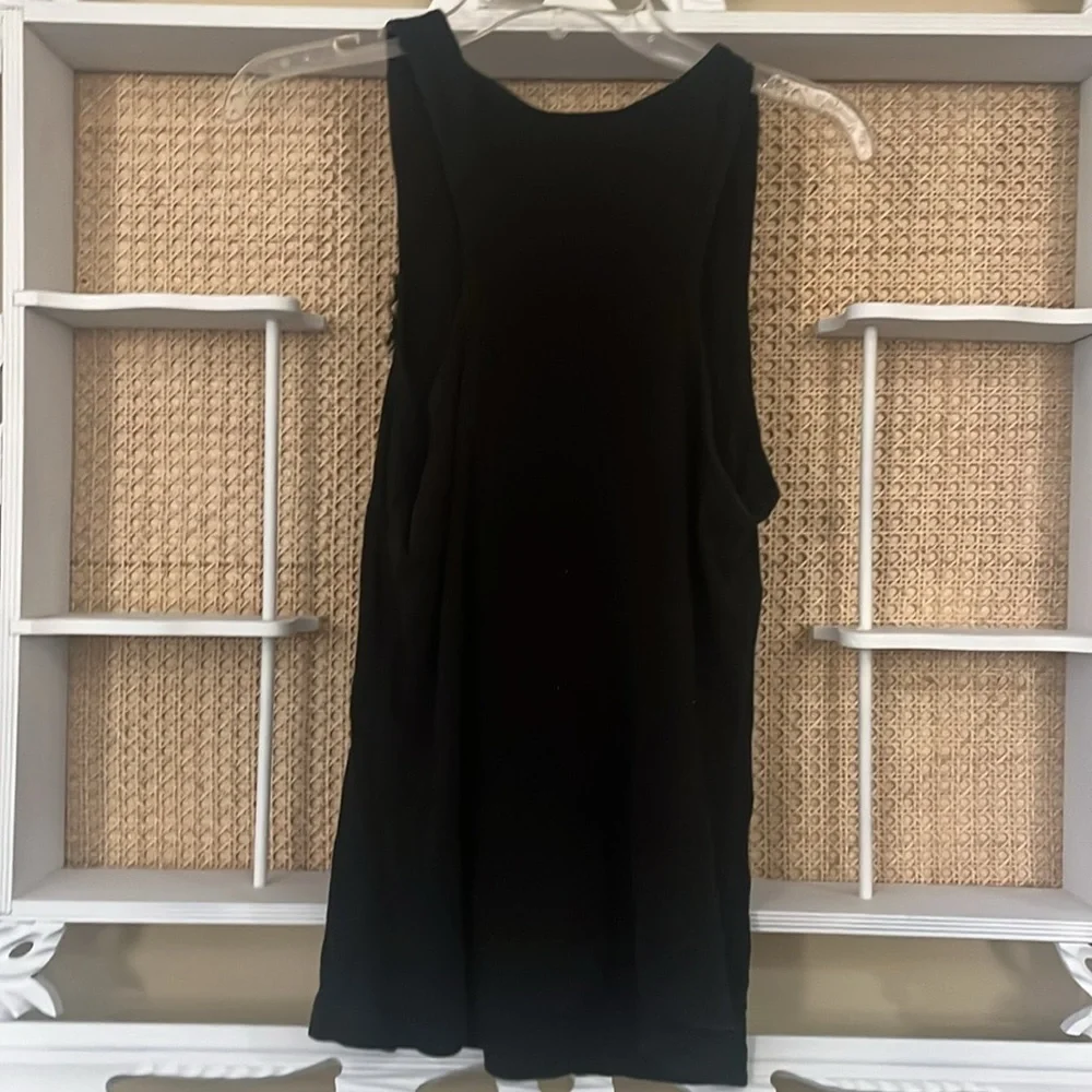 elle ruffled black tank top